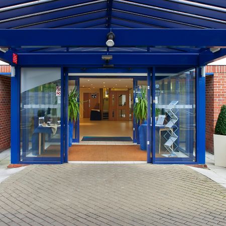Holiday Inn Express Canterbury By Ihg Exterior foto