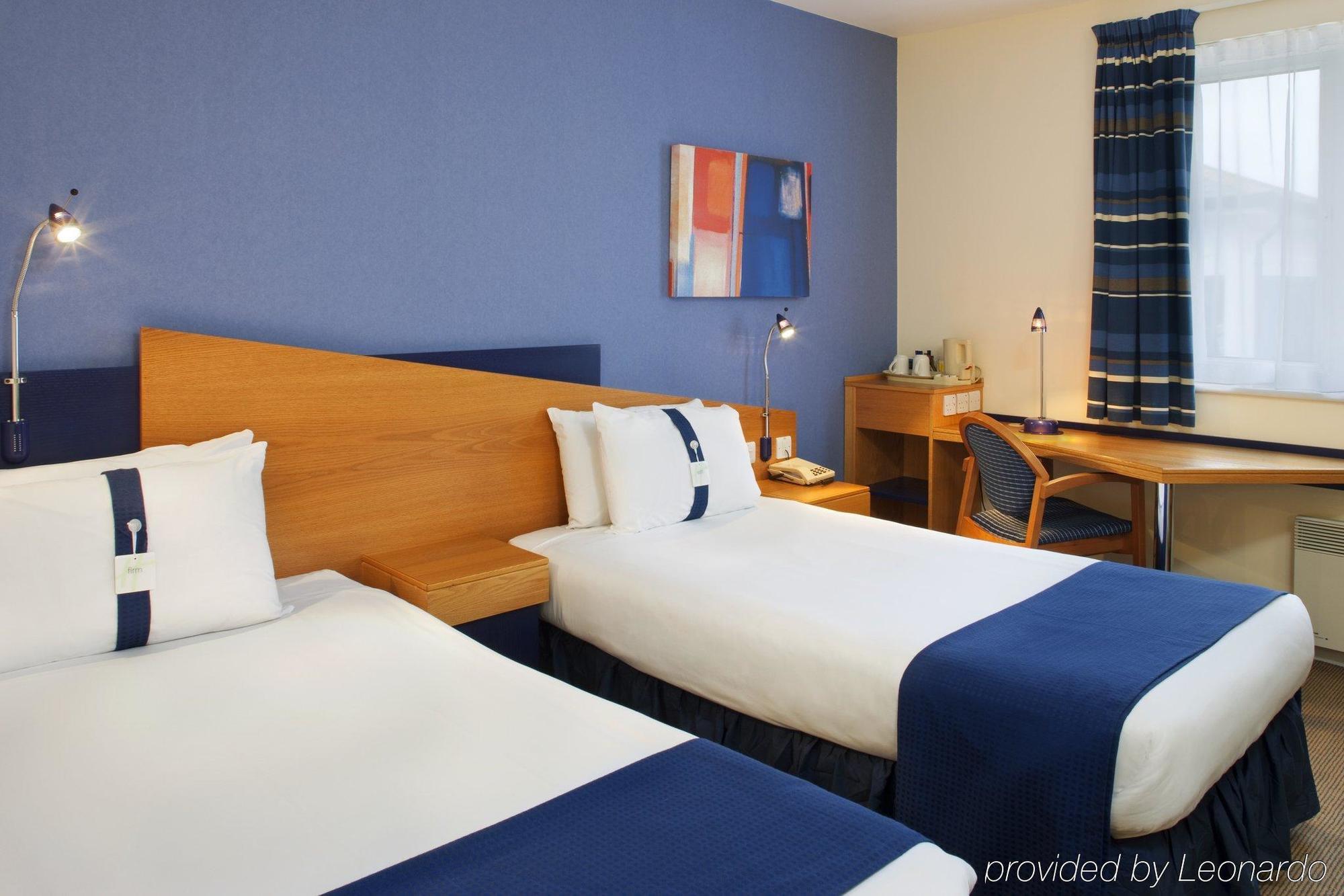 Holiday Inn Express Canterbury By Ihg Exterior foto