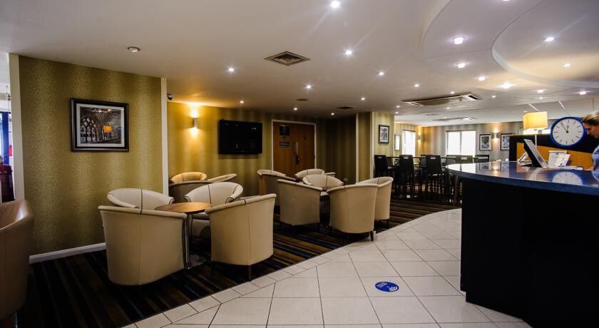 Holiday Inn Express Canterbury By Ihg Exterior foto