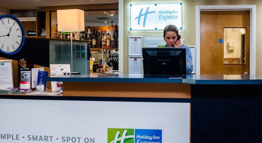Holiday Inn Express Canterbury By Ihg Exterior foto